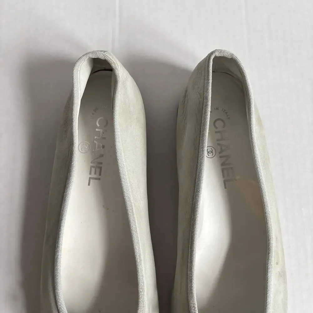 Chanel Cap Toe CC Logo Ballet Flats Gray Black Patent Leather Shoes Size EU 41